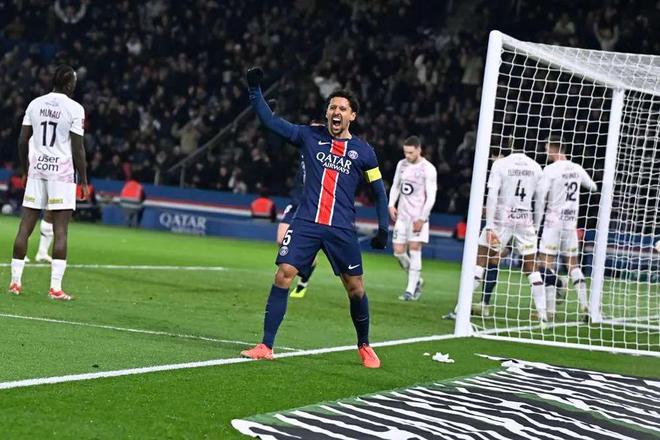 里尔客场逆转巴黎FC，稳固法甲前四位置的简单介绍
